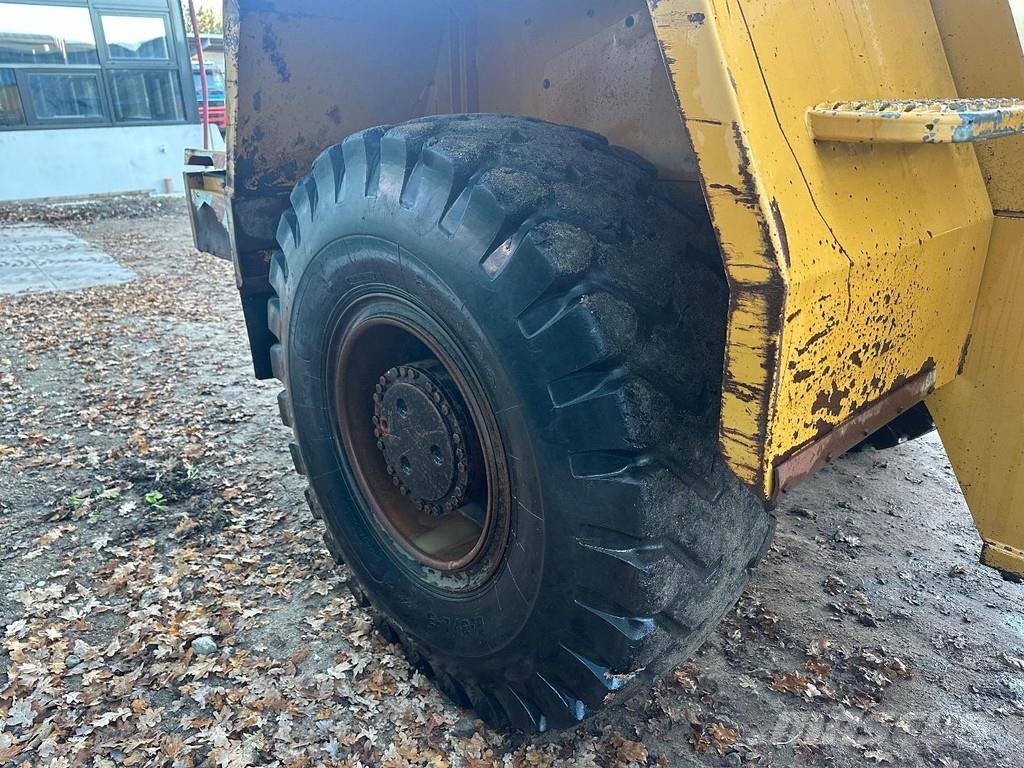 Liebherr L541 Included spare wheels Iekrāvēji uz riteņiem