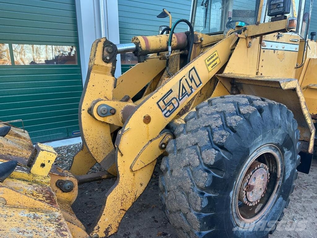 Liebherr L541 Included spare wheels Iekrāvēji uz riteņiem