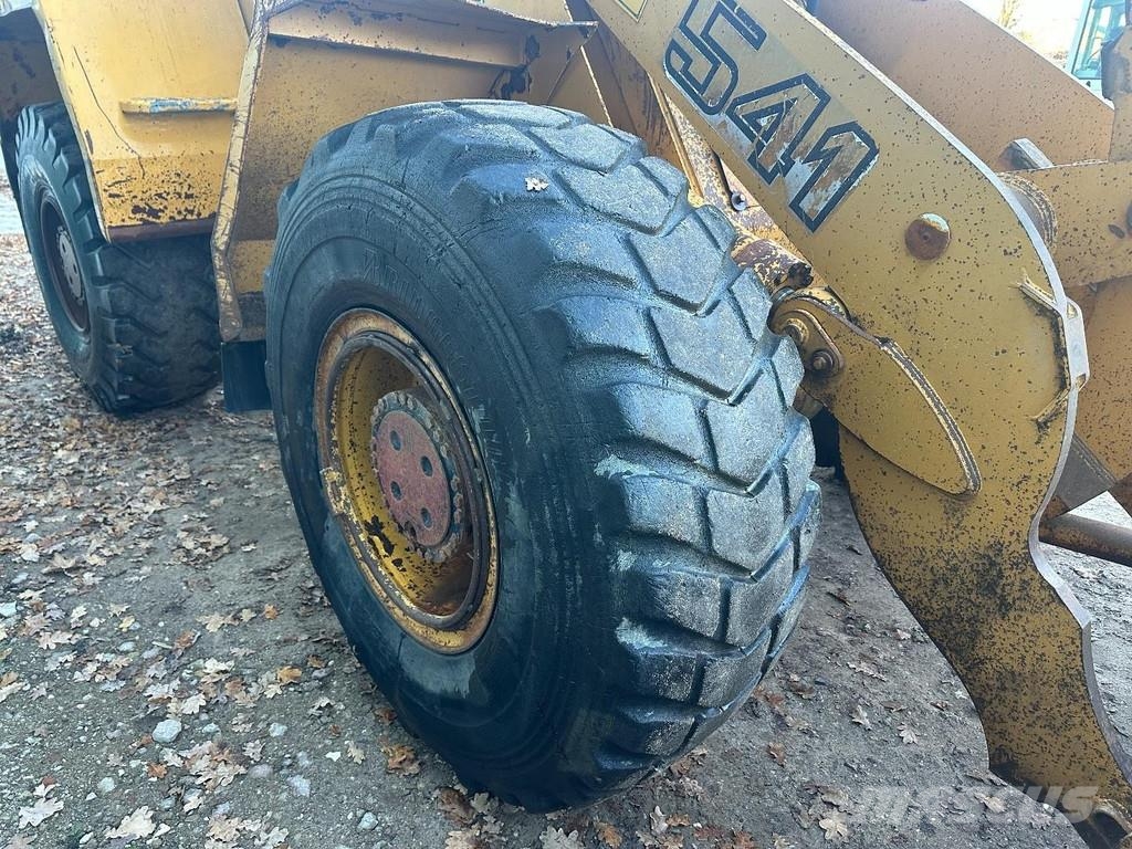 Liebherr L541 Included spare wheels Iekrāvēji uz riteņiem