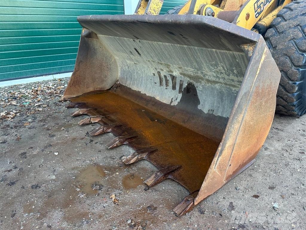 Liebherr L541 Included spare wheels Iekrāvēji uz riteņiem