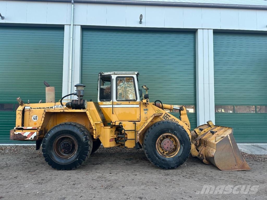Liebherr L541 Included spare wheels  휠로우더