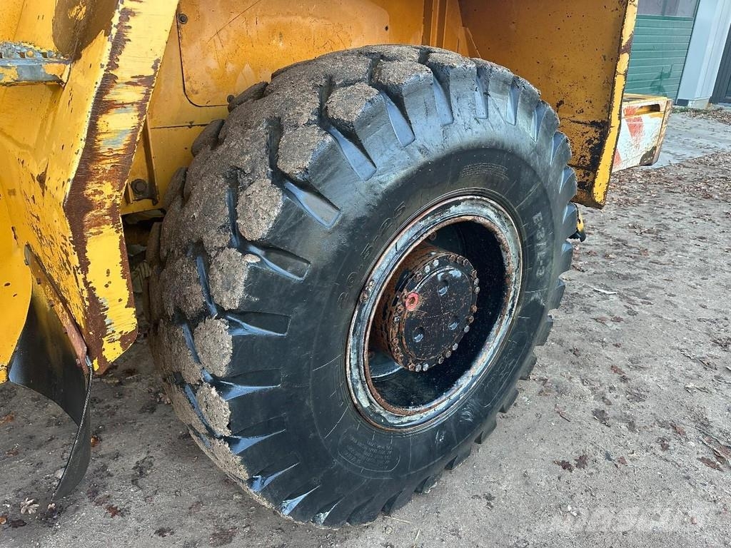 Liebherr L541 Included spare wheels Iekrāvēji uz riteņiem