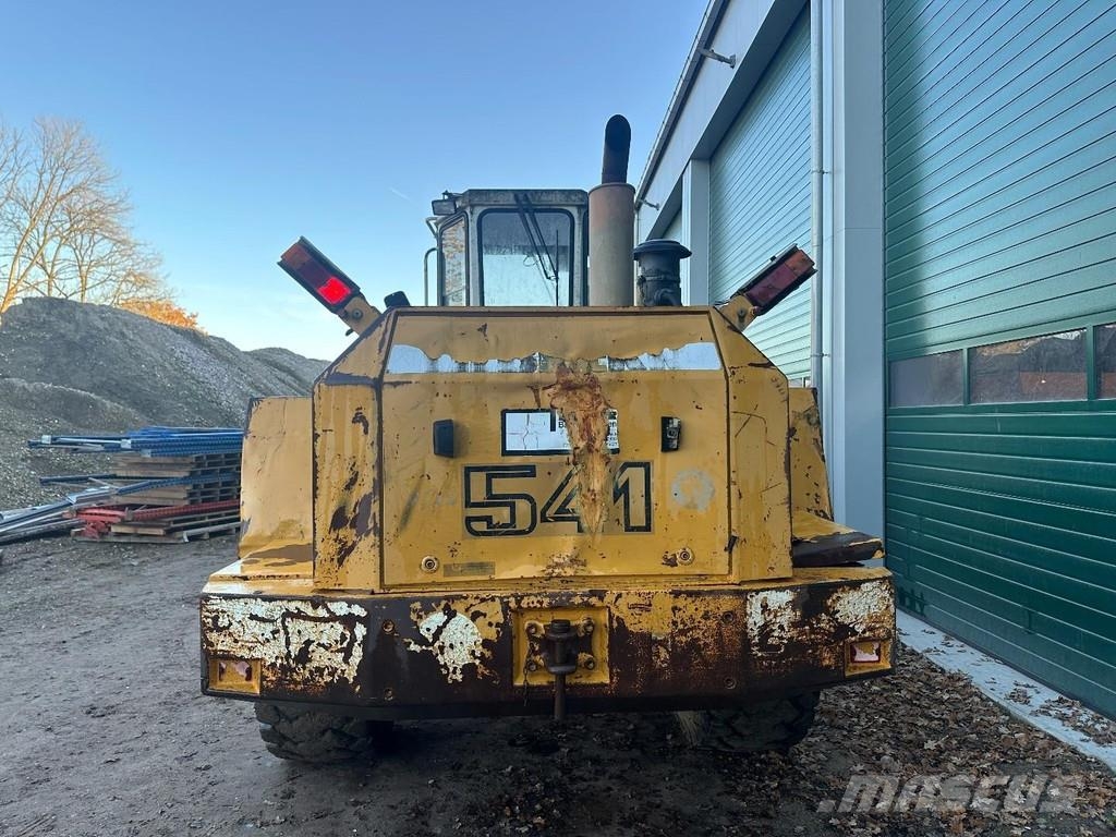 Liebherr L541 Included spare wheels Iekrāvēji uz riteņiem