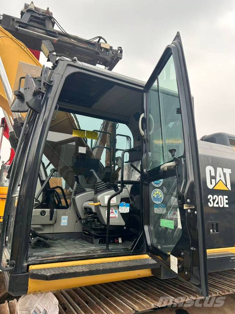 CAT 320 E Escavadeiras de esteiras