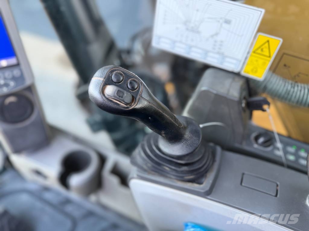 CAT 320E L Telakaivukoneet