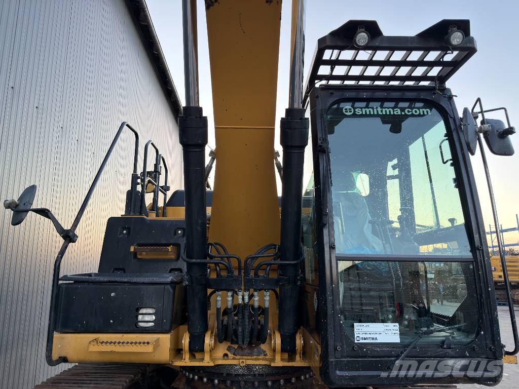 CAT 320E L Telakaivukoneet