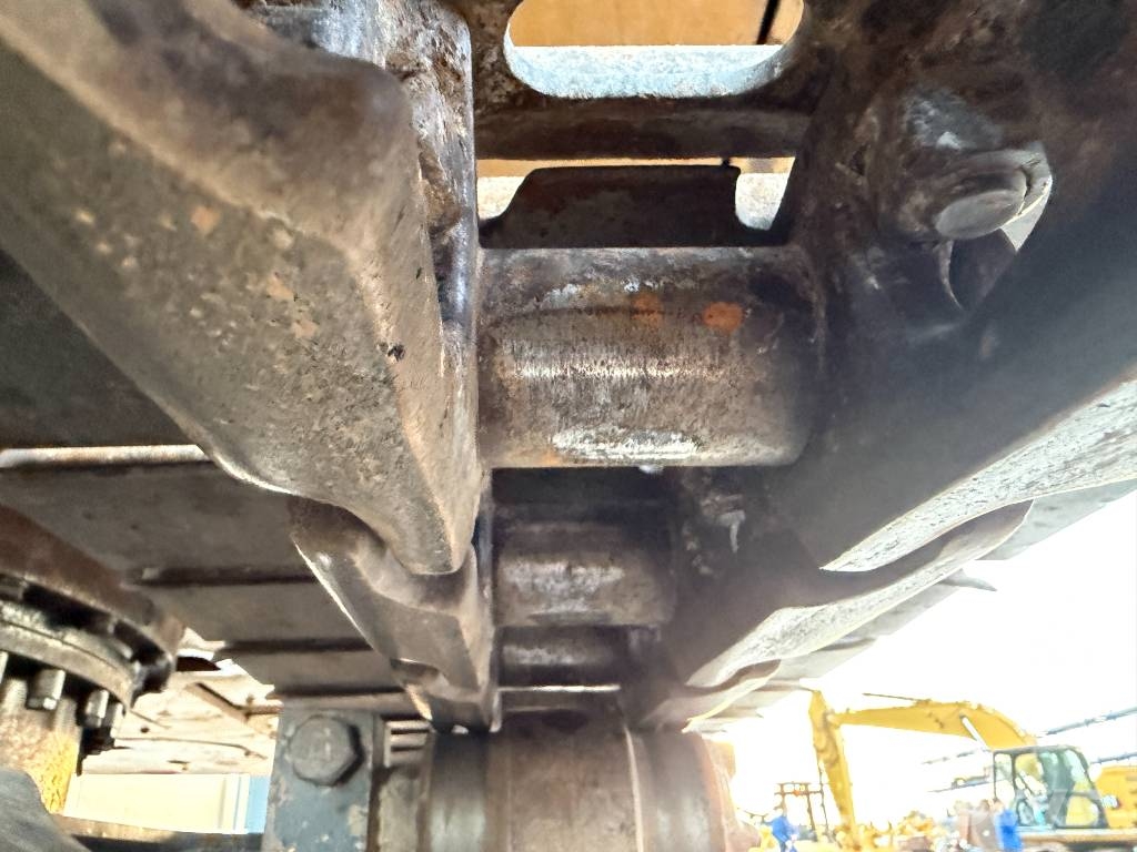 CAT 320E L Telakaivukoneet
