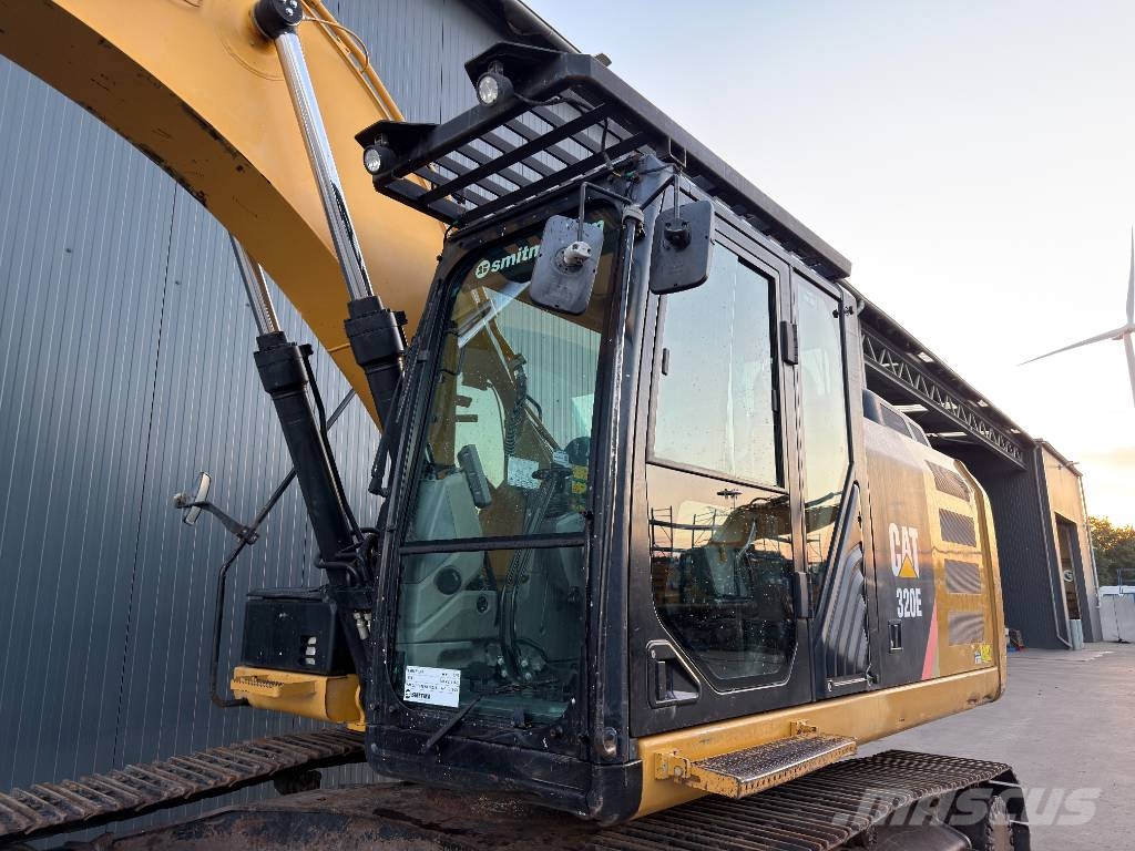 CAT 320E L Telakaivukoneet