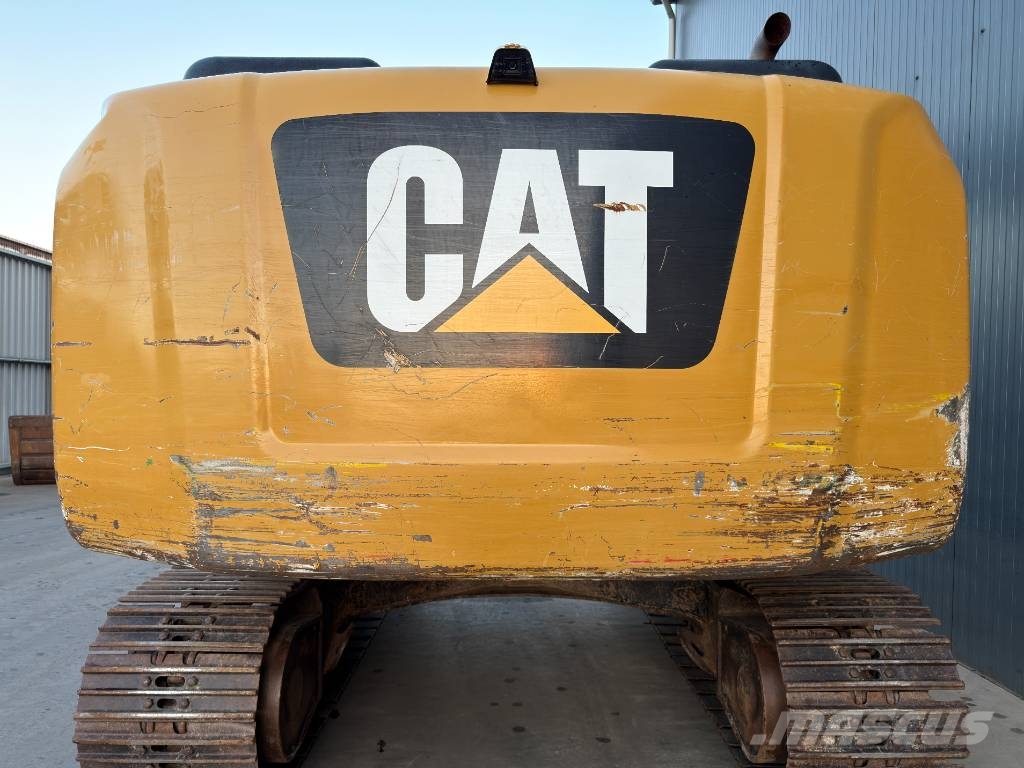 CAT 320E L Telakaivukoneet