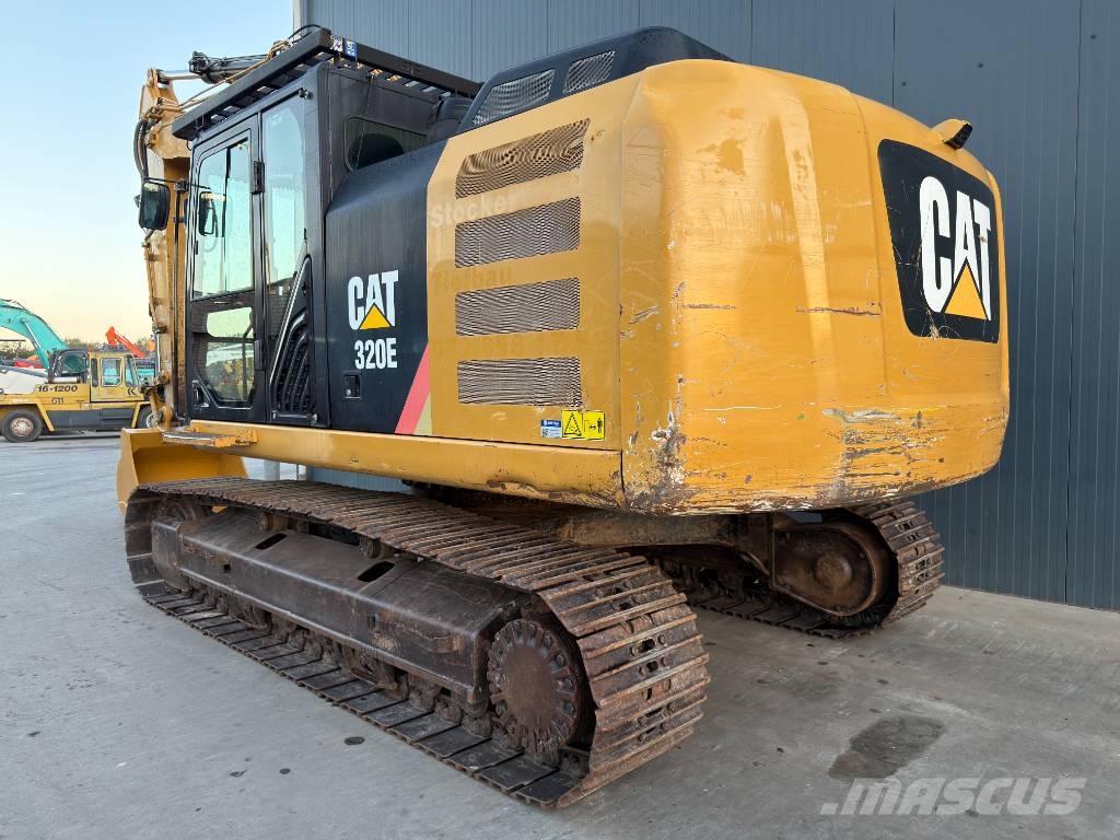 CAT 320E L Telakaivukoneet
