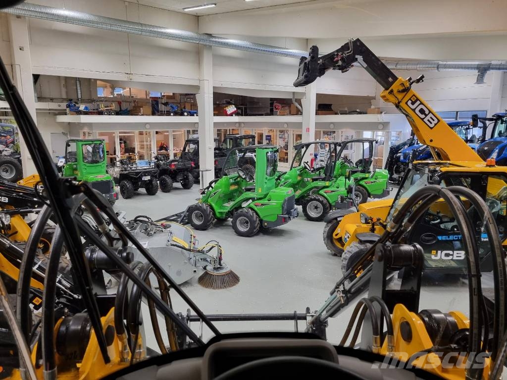 JCB 413S Nordic Edition 50km/h, 1.99% ränta! Utovarivači na točkove