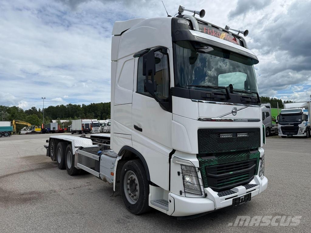 Volvo FH 8X4*4 + EURO6 + RETARDER Camiones con chasís y cabina