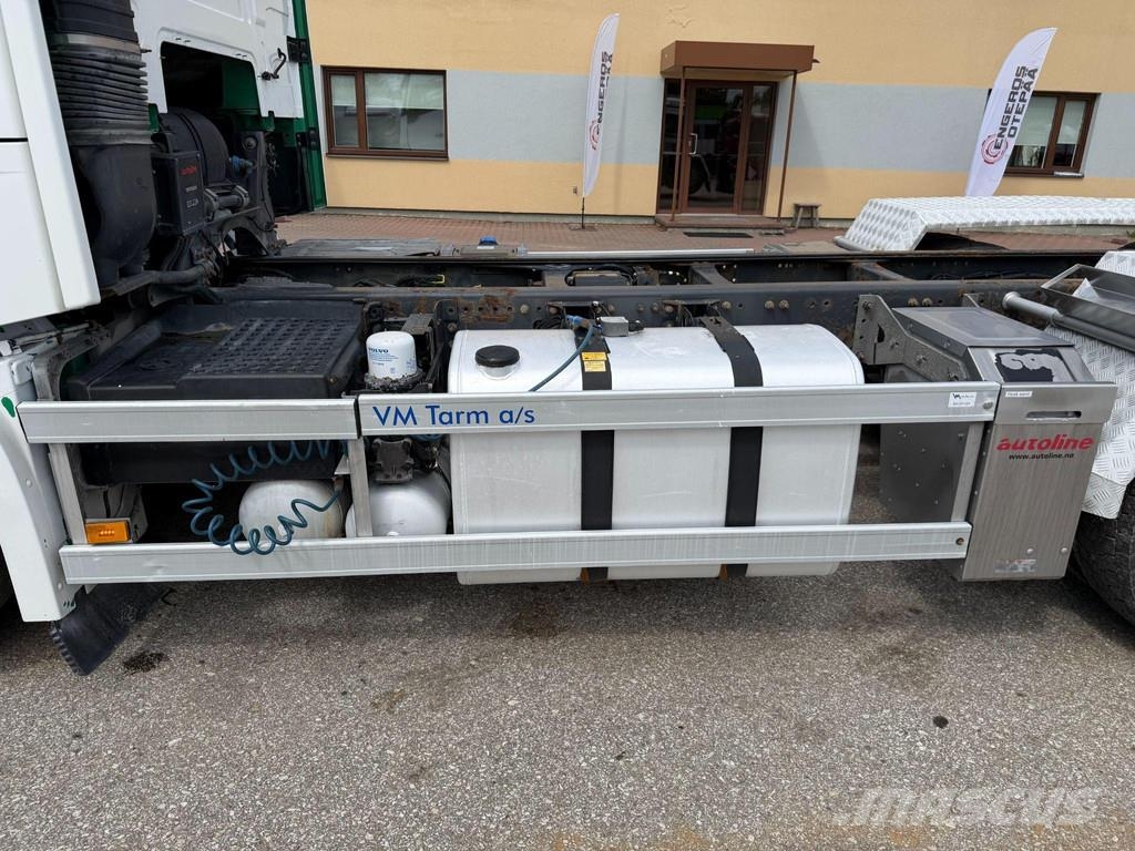 Volvo FH 8X4*4 + EURO6 + RETARDER Camiones con chasís y cabina