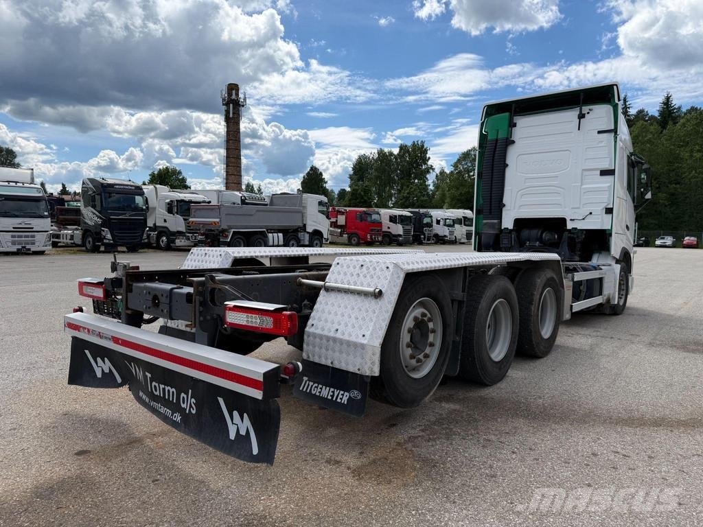 Volvo FH 8X4*4 + EURO6 + RETARDER Camiones con chasís y cabina