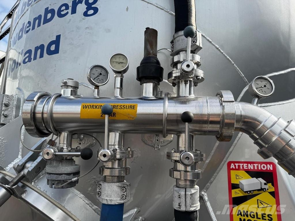 LAG O-3-40 02 3 AXLE - KIPPER - 61.000 LITER TANK Tankopleggers
