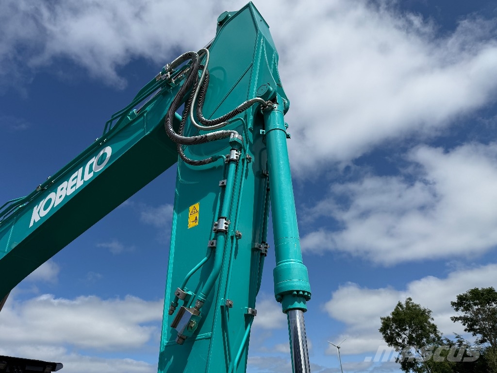 Kobelco SK210LC-11E 履带挖掘机