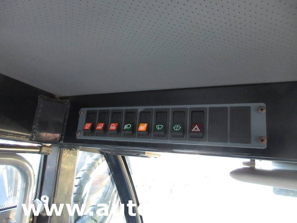 Kärcher MIC 84 Geräteträger 4x4 mit Frontlader Hoflader ناقلات الأدوات