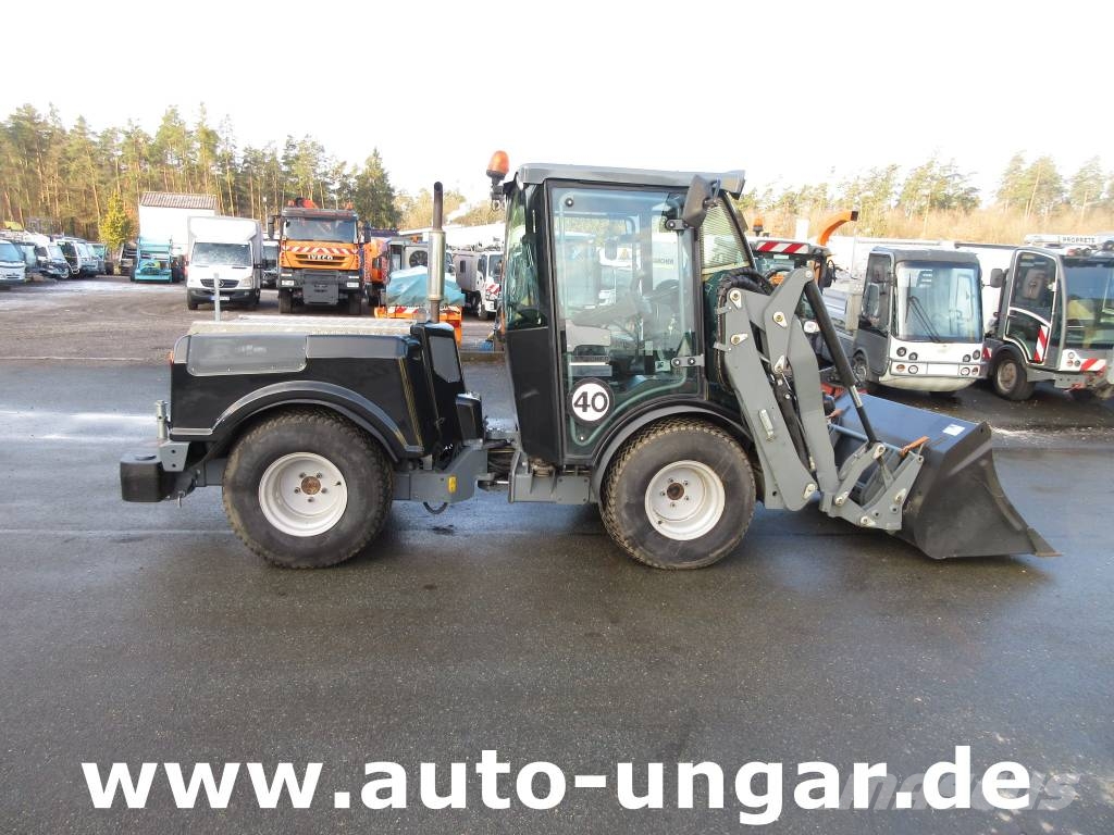 Kärcher MIC 84 Geräteträger 4x4 mit Frontlader Hoflader ناقلات الأدوات