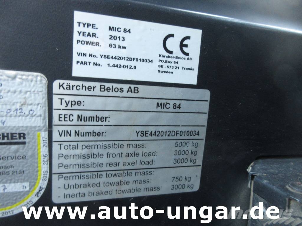 Kärcher MIC 84 Geräteträger 4x4 mit Frontlader Hoflader ناقلات الأدوات