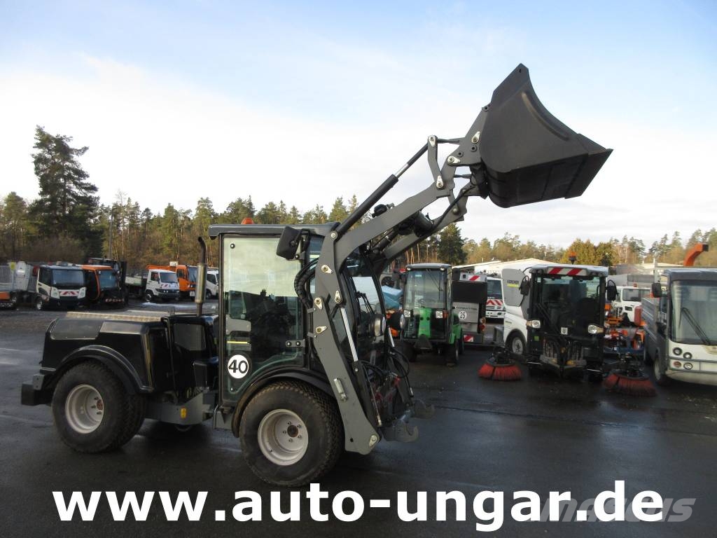 Kärcher MIC 84 Geräteträger 4x4 mit Frontlader Hoflader ناقلات الأدوات