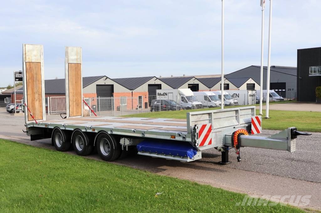 AMT MK300 3 akslet maskinkærre med enkeltramper Flatbed/Dropside trailers