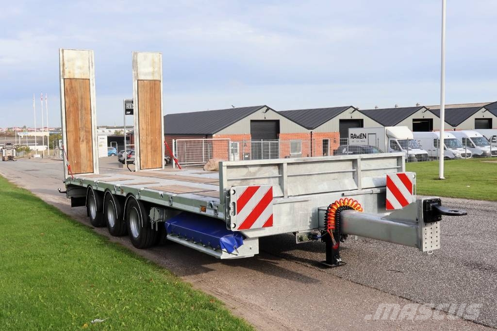 AMT MK300 3 akslet maskinkærre med enkeltramper Flatbed/Dropside trailers