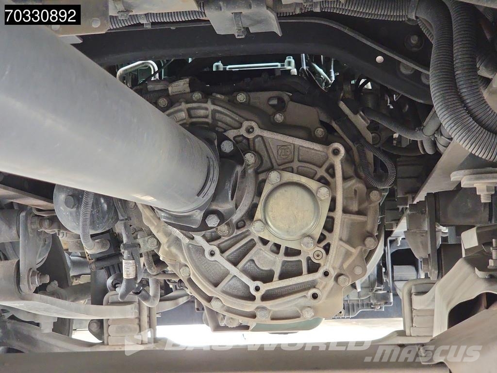 Volvo FL 250 FL 4X2 16tonner 1500kg Tailgate Automatic A Каросерии