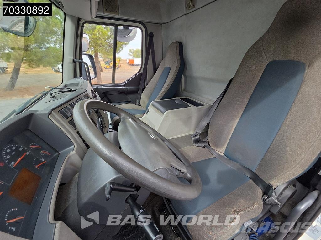 Volvo FL 250 FL 4X2 16tonner 1500kg Tailgate Automatic A Каросерии