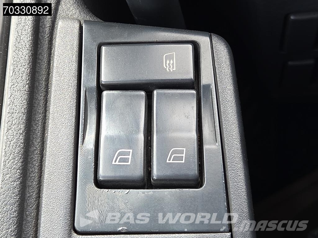 Volvo FL 250 FL 4X2 16tonner 1500kg Tailgate Automatic A Каросерии