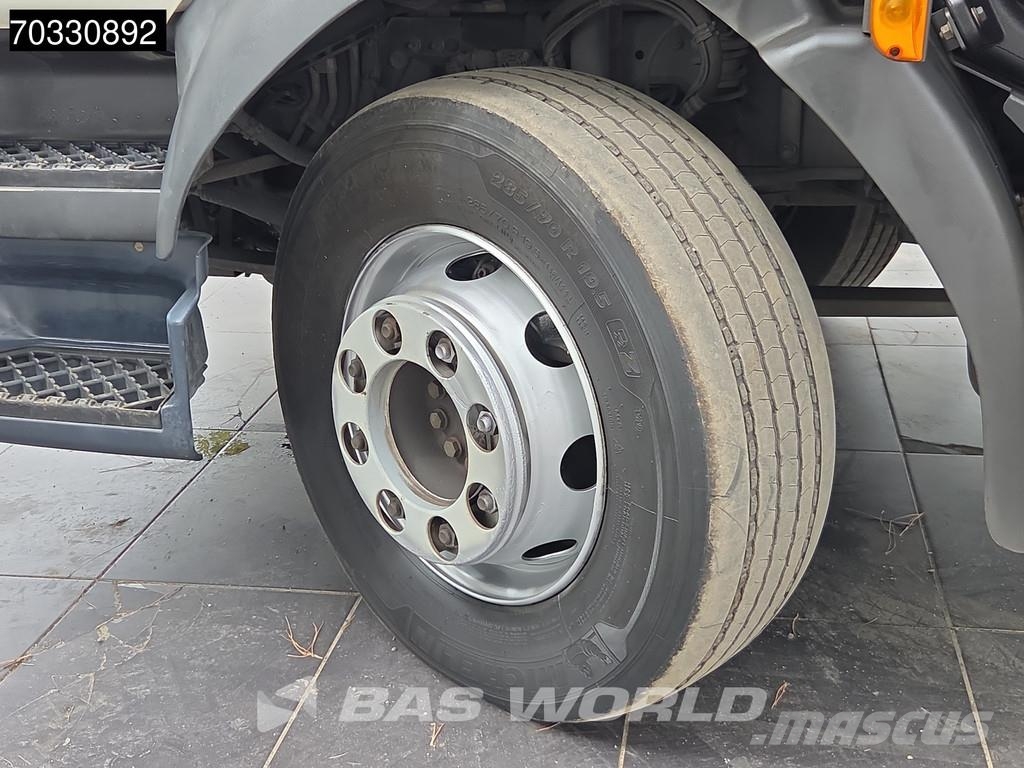 Volvo FL 250 FL 4X2 16tonner 1500kg Tailgate Automatic A Каросерии