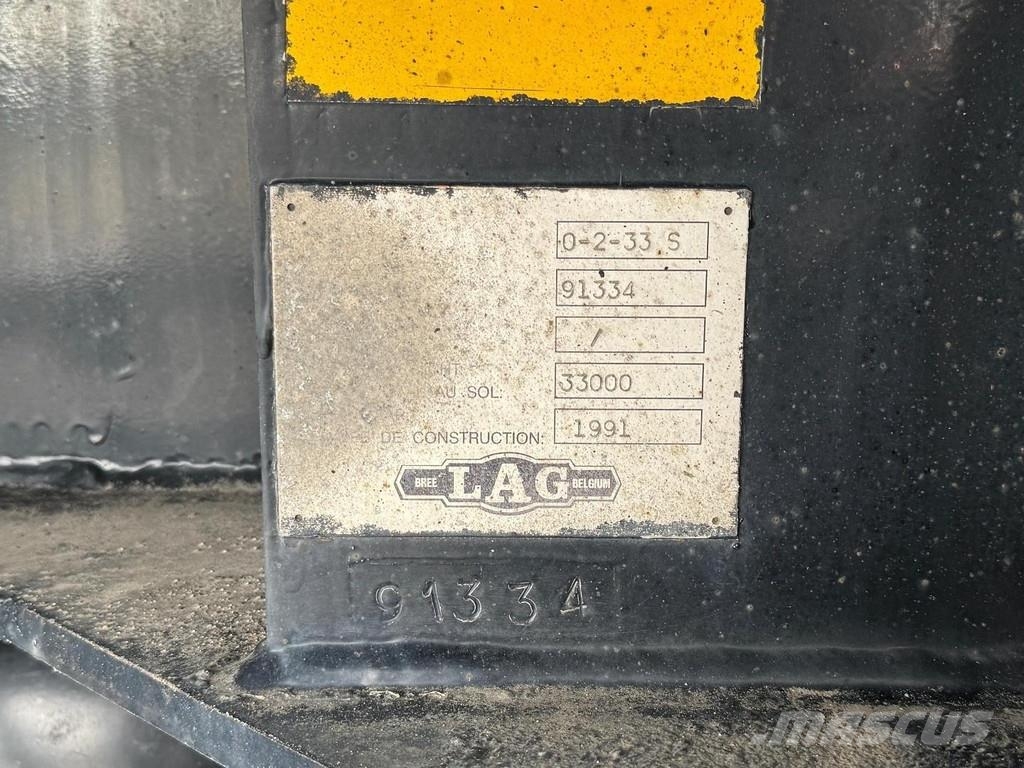 LAG O-2-33 S 2 AXLE SAF + 35.700 LITER TANK + 4 COMPAR Autocisternas