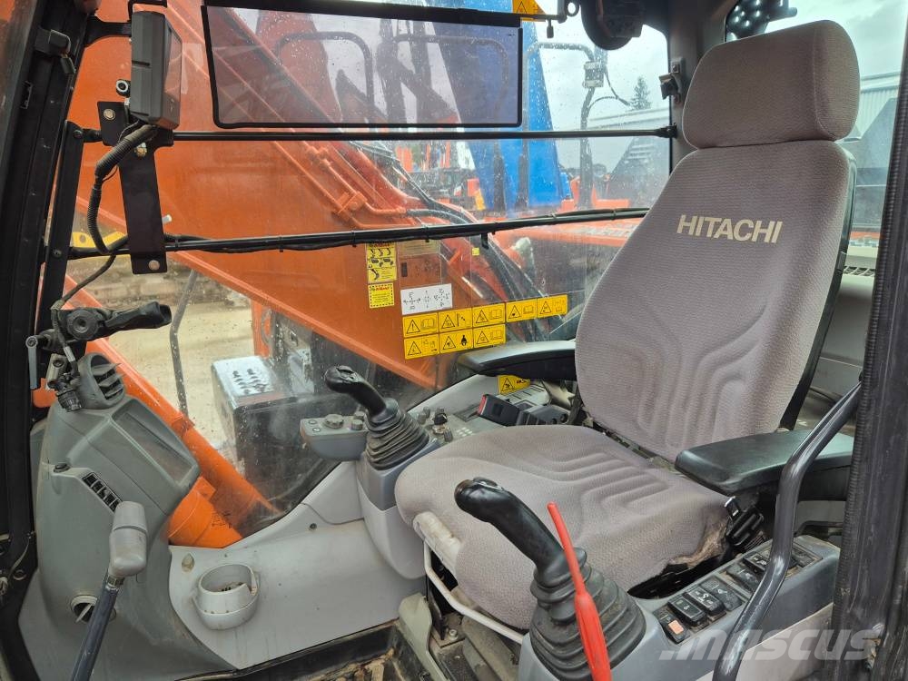 Hitachi ZX 300 LC N-6 حفارات زحافة