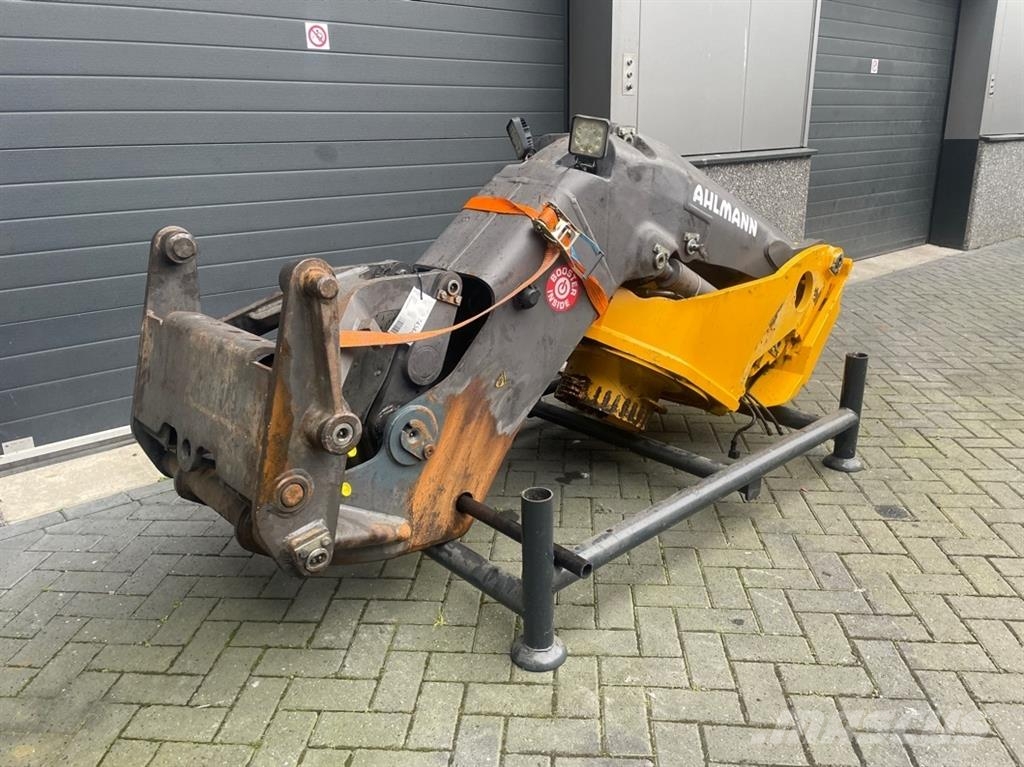 Ahlmann AS900-23115595-Lifting framework/Schaufelarm/Giek Ausleger