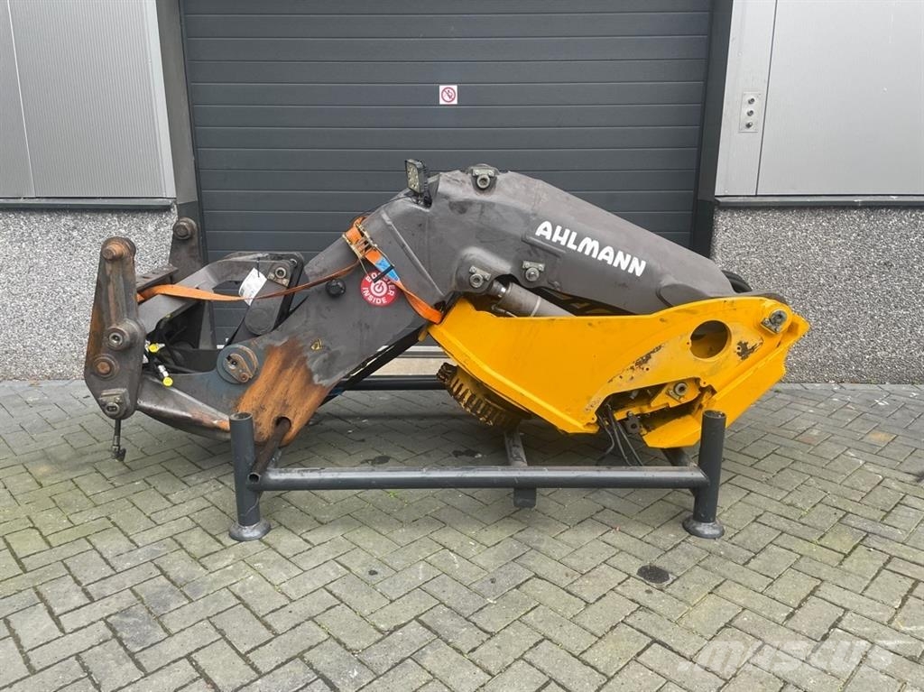 Ahlmann AS900-23115595-Lifting framework/Schaufelarm/Giek Bommar och stickor