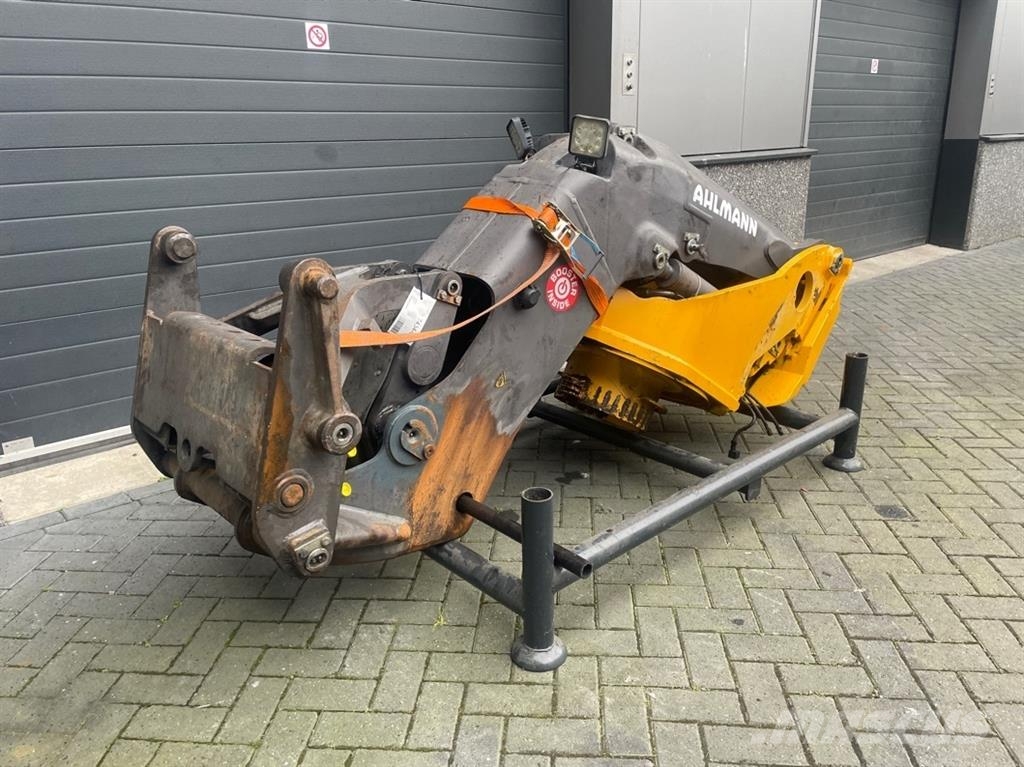Ahlmann AS900-23115595-Lifting framework/Schaufelarm/Giek Bommar och stickor