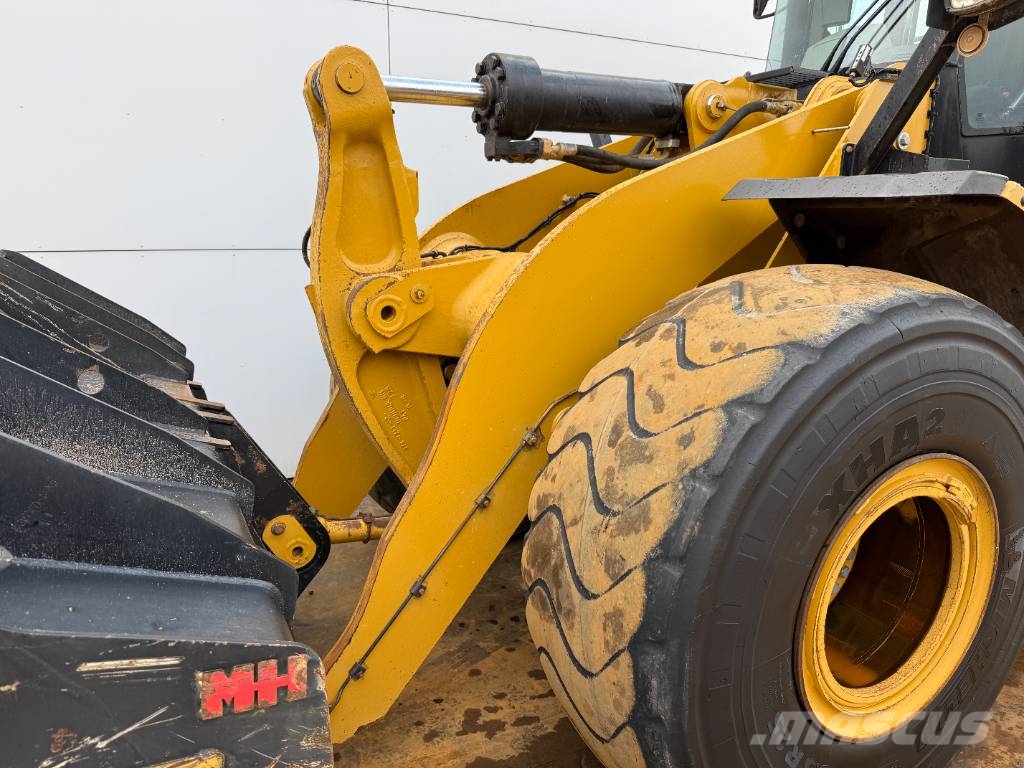 CAT 966 M - Automatic Greasing / Camera Φορτωτές με λάστιχα (Τροχοφόροι)
