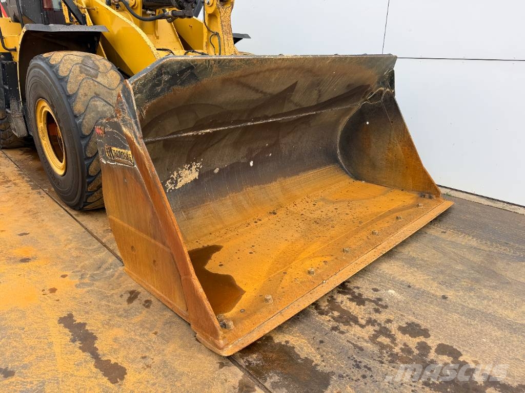 CAT 966 M - Automatic Greasing / Camera Φορτωτές με λάστιχα (Τροχοφόροι)