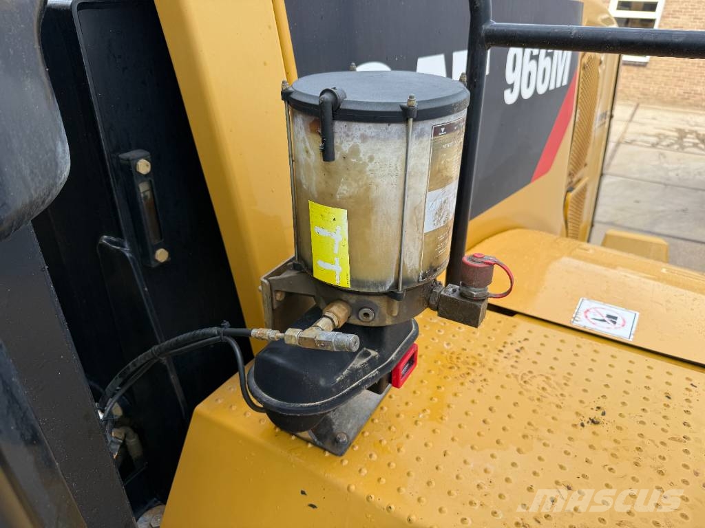 CAT 966 M - Automatic Greasing / Camera Φορτωτές με λάστιχα (Τροχοφόροι)