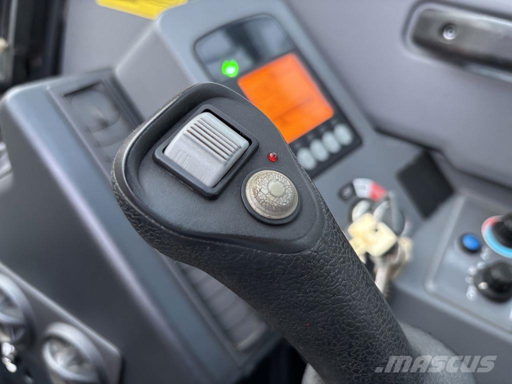 Yanmar VIO80 Escavadeiras Midi 7t - 12t