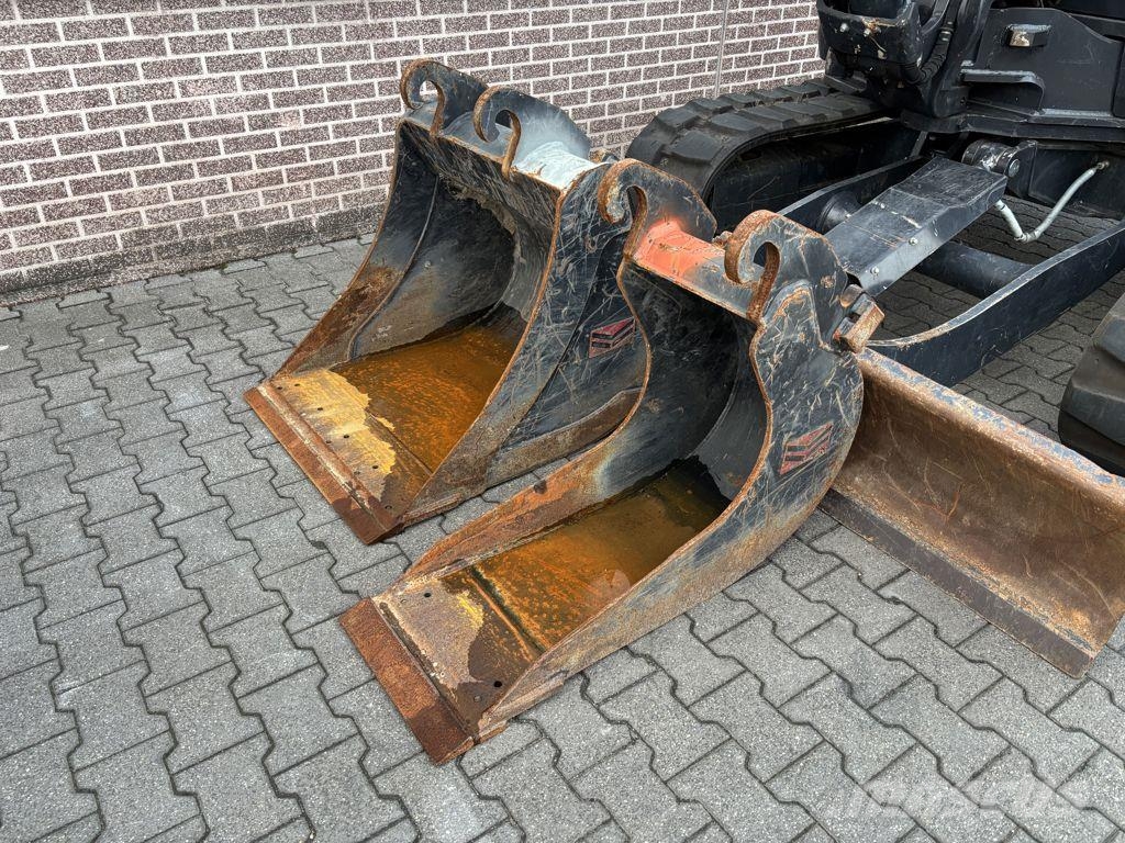 Yanmar VIO80 Escavadeiras Midi 7t - 12t