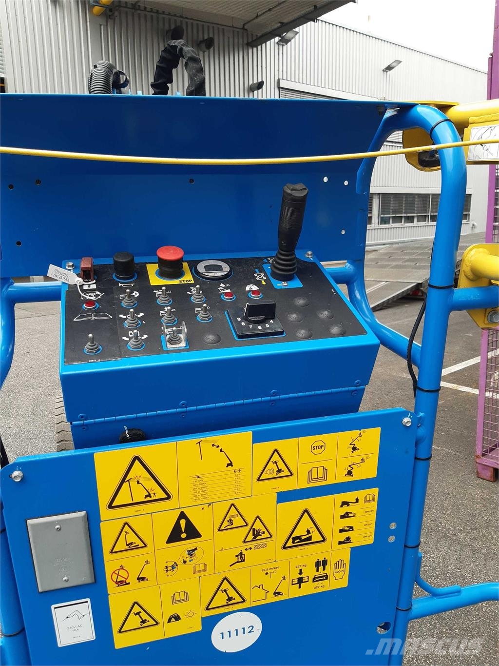 Genie Z30/20N RJ Iseliikuvad poomtõstukid