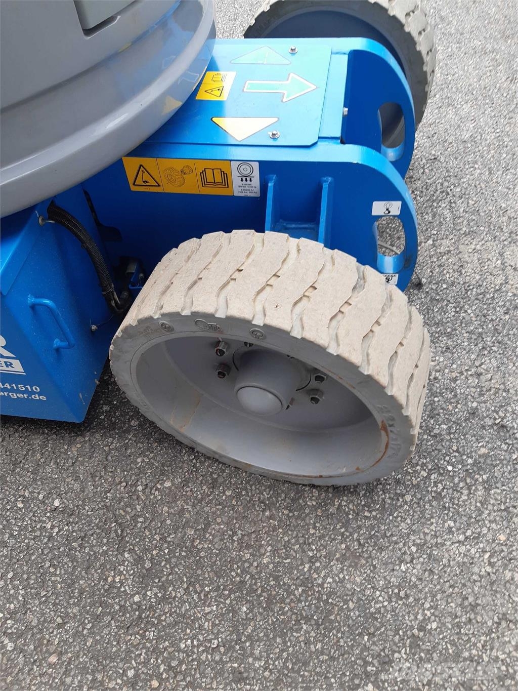 Genie Z30/20N RJ 曲臂高空作業車