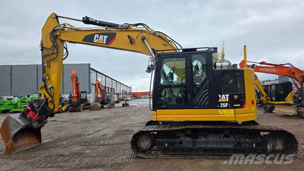 CAT 325FLCR Telakaivukoneet