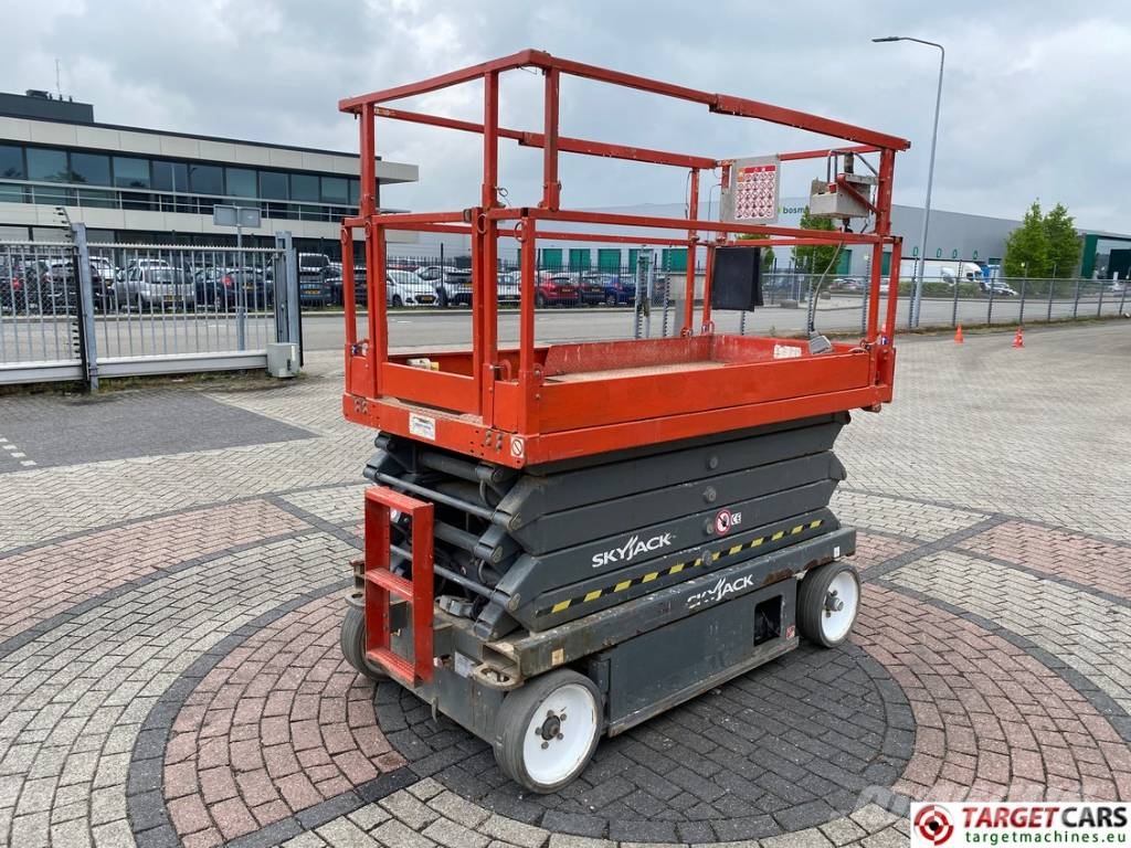 SkyJack SJIII-4632 Electric 4632 Scissor Work Lift 1170cm Nožnicové zdvíhacie plošiny
