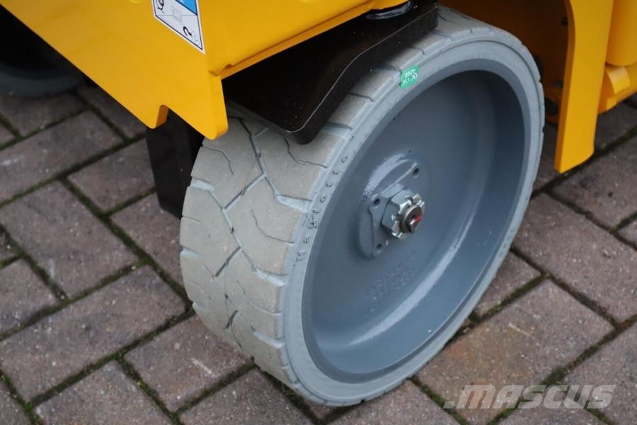 Haulotte Compact 10N Valid inspection, *Guarantee! Non Mark Saxliftar