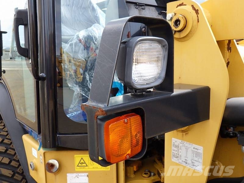 CAT 901C2 Loader حفارات زحافة