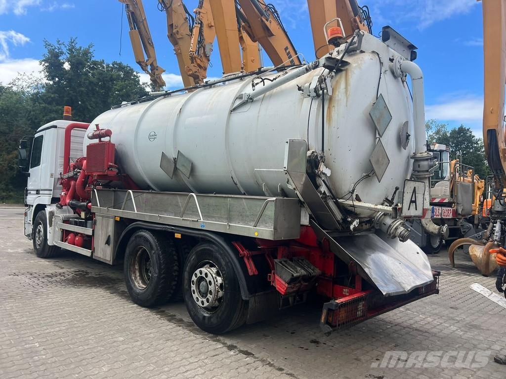 Mercedes-Benz Actros 2541 Staubsauger