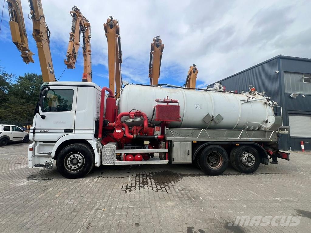 Mercedes-Benz Actros 2541 Staubsauger