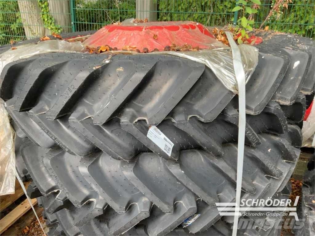 Fendt PFLEGERÄDER 2X 320/90 R 42 CEAT Dual wheels
