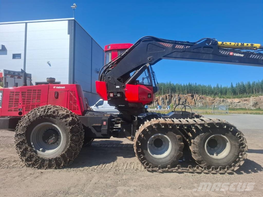 Valmet 941 Harvesters